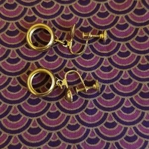 3/$10 Vintage screw back earrings